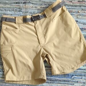 Duluth Trading Co Tan Cargo Shorts with Durable Fabric